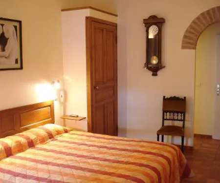 Le Clos Des Arts Les Mages