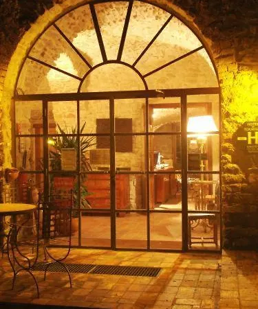 Szálloda Le Clos Des Arts Les Mages