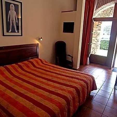 Hotel Le Clos Des Arts Les Mages