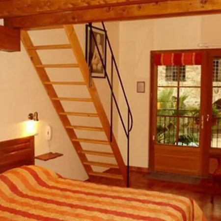 Le Clos Des Arts Les Mages