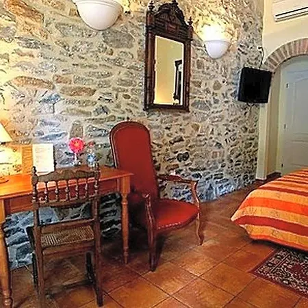 Le Clos Des Arts 3*