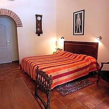 Szálloda Le Clos Des Arts