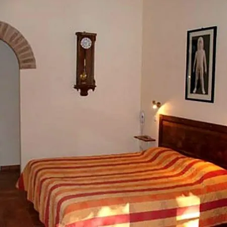 Le Clos Des Arts Szálloda 3*