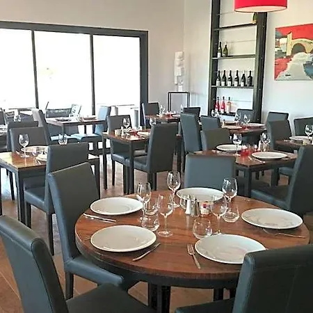 Szálloda Le Clos Des Arts Les Mages