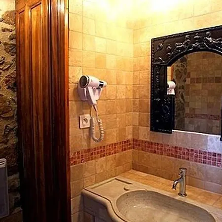 Le Clos Des Arts 3*