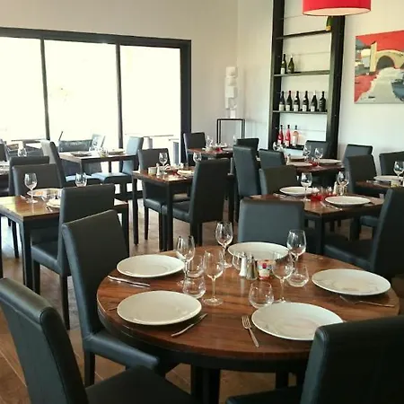 Le Clos Des Arts Отель