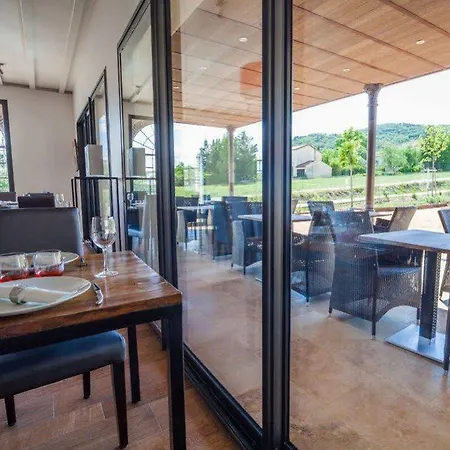 Szálloda Le Clos Des Arts 3*