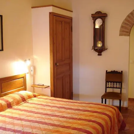 Szálloda Le Clos Des Arts Les Mages