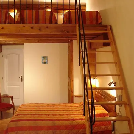 Szálloda Le Clos Des Arts 3*
