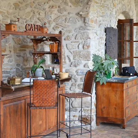 Le Clos Des Arts 3*
